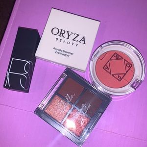 All FOUR for $4 🖤 NEW!!!! 🎊